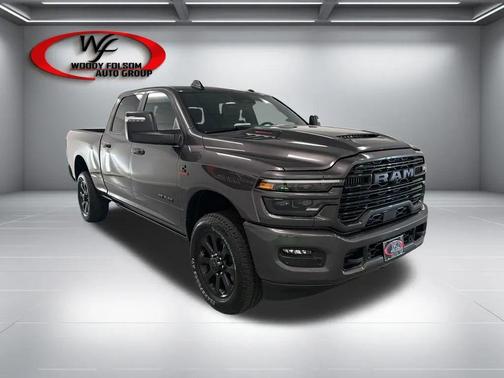 Granite Crystal Metallic Clearcoat 2026 RAM 2500 Laramie Crew Cab 4x4 6'4' Box