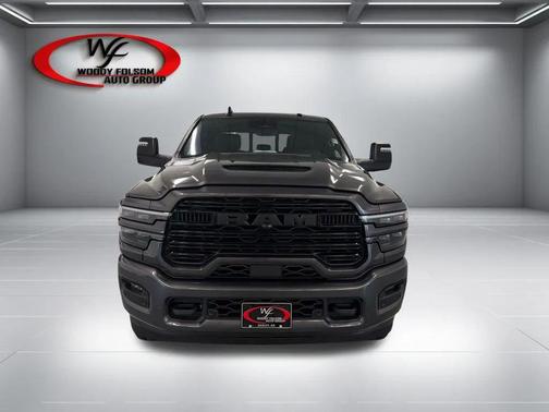 Granite Crystal Metallic Clearcoat 2026 RAM 2500 Laramie Crew Cab 4x4 6'4' Box