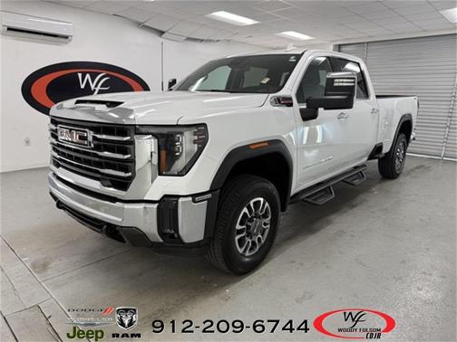 2024 GMC Sierra 3500 SLT