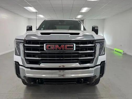 2024 GMC Sierra 3500 SLT