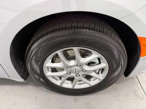 Silver Mist Clearcoat 2026 Chrysler Pacifica L