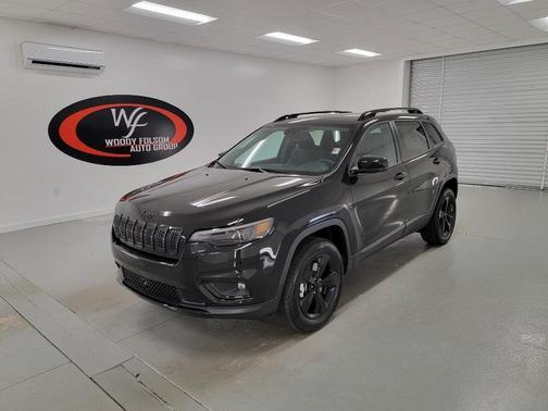 2023 Jeep Cherokee Altitude Lux