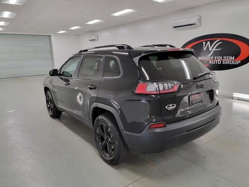 2023 Jeep Cherokee Altitude Lux