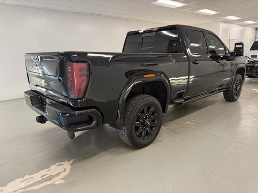 2024 GMC Sierra 2500 AT4
