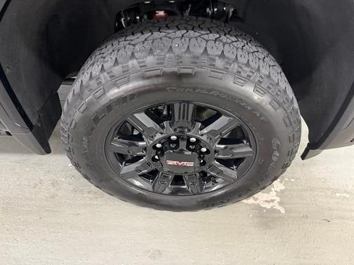 2024 GMC Sierra 2500 AT4