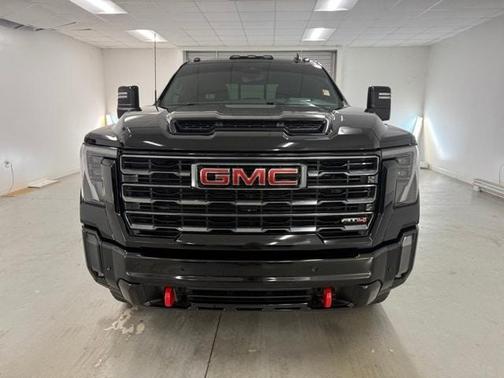 2024 GMC Sierra 2500 AT4
