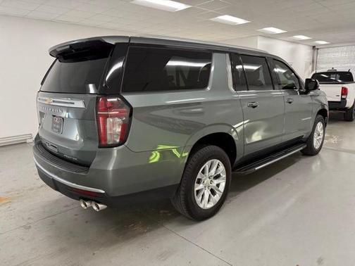 2024 Chevrolet Suburban Premier