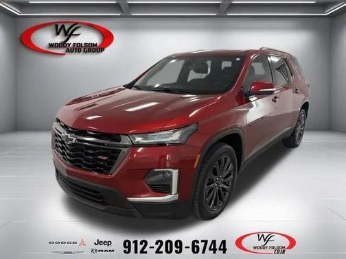 Radiant Red Tintcoat 2023 Chevrolet Traverse RS