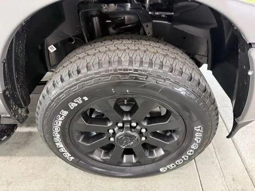 Ceramic Gray Clearcoat 2026 RAM 2500 Big Horn Crew Cab 4x4 6'4' Box