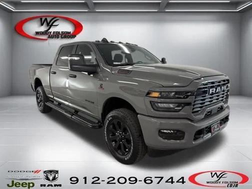 Ceramic Gray Clearcoat 2026 RAM 2500 Big Horn Crew Cab 4x4 6'4' Box