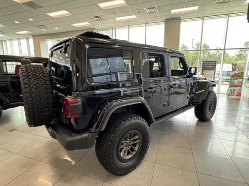 2025 Jeep Wrangler Rubicon 392