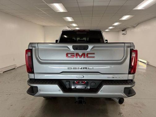 2024 GMC Sierra 2500 Denali