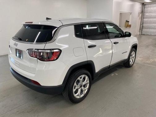2025 Jeep Compass Sport