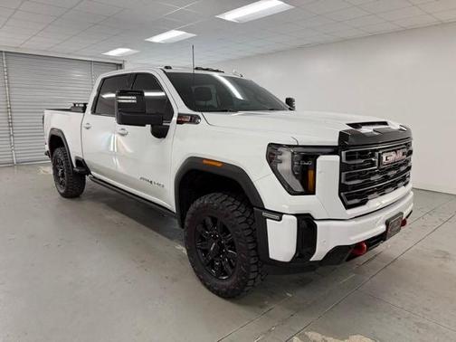 2025 GMC Sierra 2500 AT4