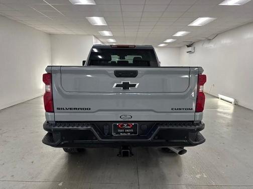 2025 Chevrolet Silverado 2500 Custom