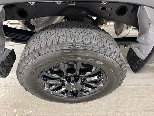 2025 Chevrolet Silverado 2500 Custom