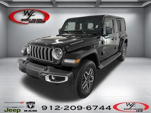 Black Clearcoat 2026 Jeep Wrangler 4-Door Sahara 4x4