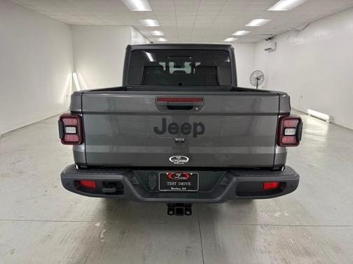 2024 Jeep Gladiator Sport