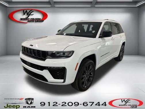 Bright White Clearcoat 2026 Jeep Grand Cherokee Limited