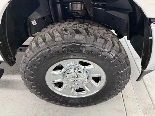 2026 RAM 2500 Tradesman Crew Cab 4x4 6'4' Box