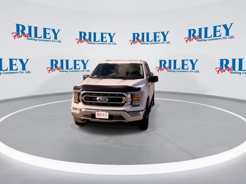 OXFORD WHITE 2022 Ford F-150 XLT