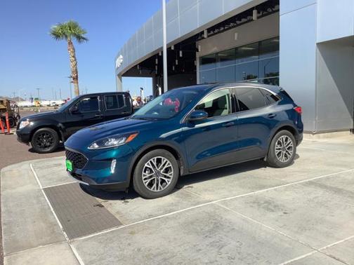 Photo 5 of 32 of 2020 Ford Escape SEL