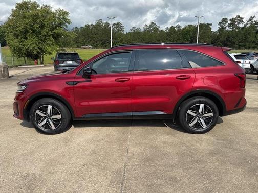 2023 Kia Sorento S