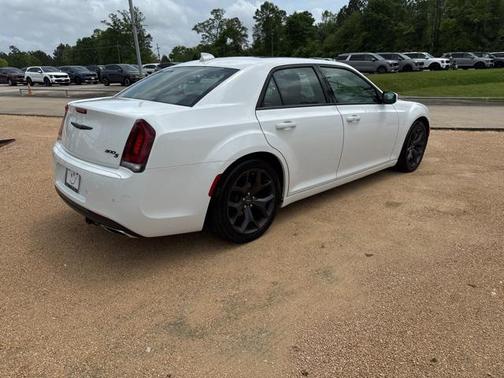 2020 Chrysler 300 S