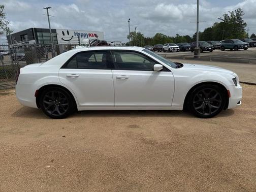 2020 Chrysler 300 S