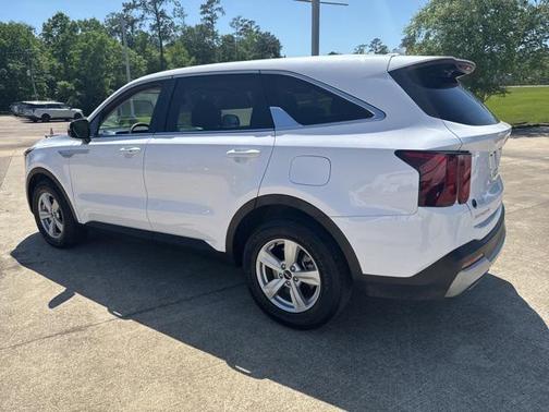2024 Kia Sorento LX
