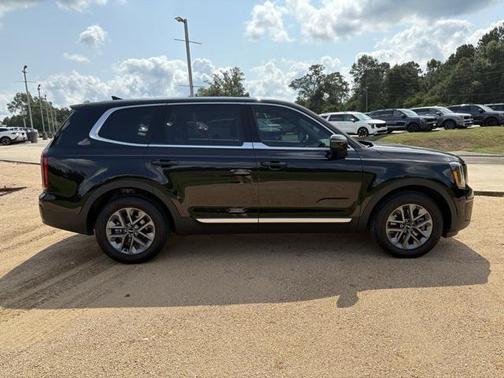 2024 Kia Telluride LX