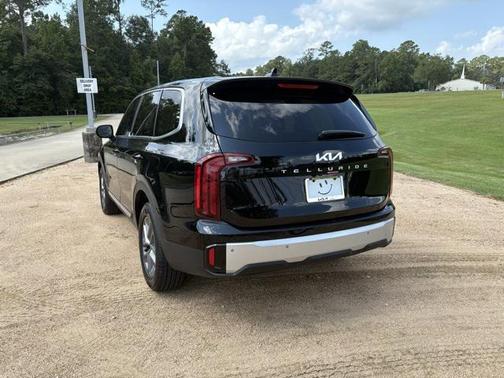 2024 Kia Telluride LX