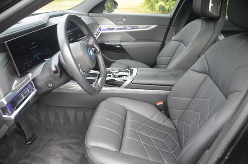 2024 BMW i7 eDrive50