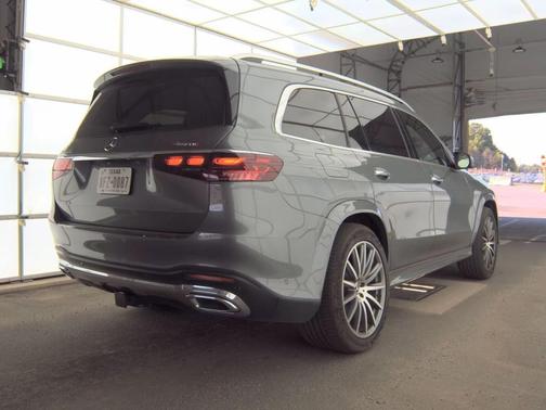 Selenite Grey Metallic 2025 Mercedes-Benz GLS 450 4MATIC