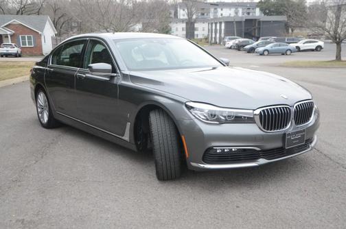 2018 BMW 740e xDrive iPerformance