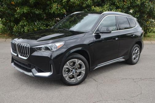 Black Sapphire Metallic 2026 BMW X1 xDrive28i