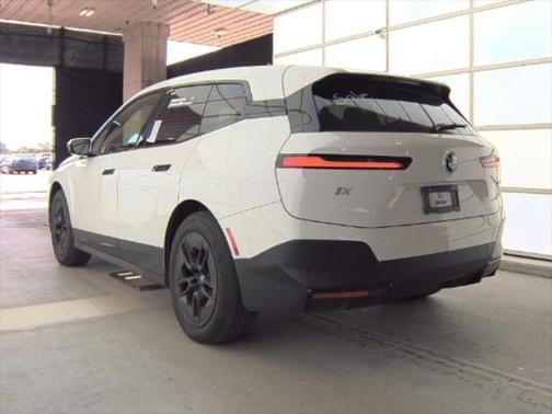 2025 BMW iX xDrive50