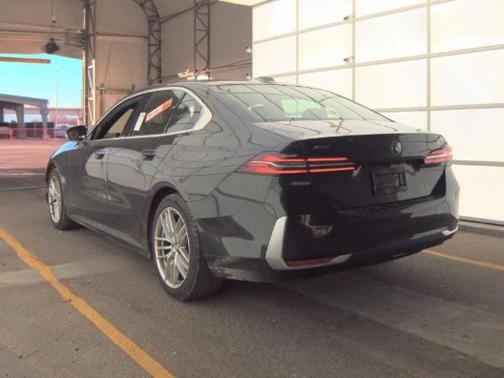 2025 BMW 530 xDrive