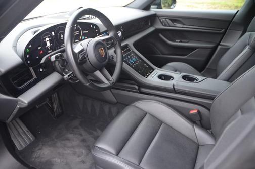 2023 Porsche Taycan 4