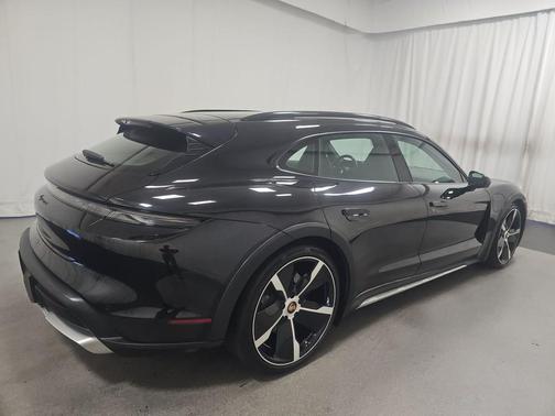 2023 Porsche Taycan 4