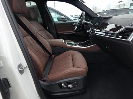 Alpine White 2026 BMW X5 xDrive40i