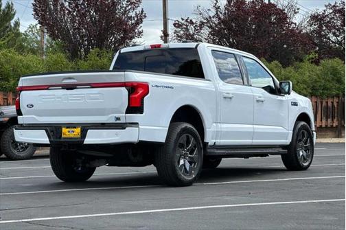 2025 Ford F-150 Lightning LARIAT