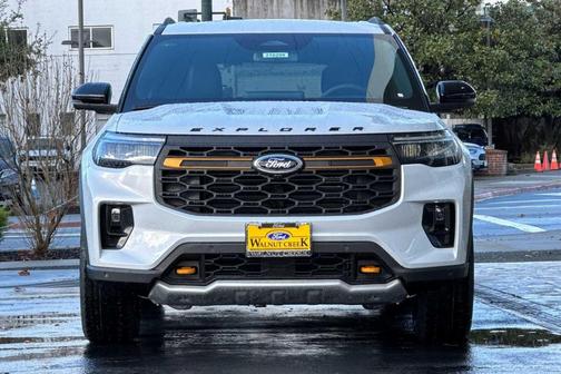 Space White Metallic 2026 Ford Explorer Tremor