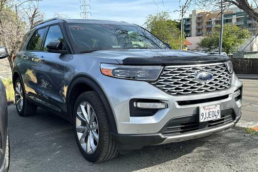Iconic Silver Metallic 2023 Ford Explorer Platinum