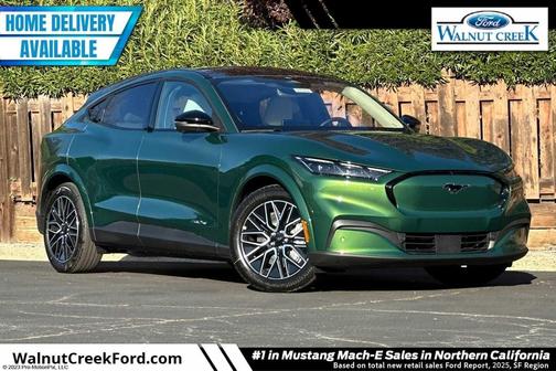 Eruption Green Metallic 2026 Ford Mustang Mach-E Premium
