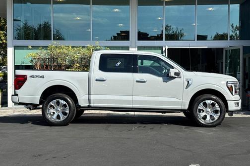Avalanche 2026 Ford F-150 Platinum