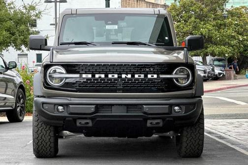 Marsh Gray 2026 Ford Bronco Outer Banks