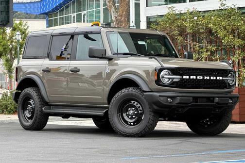 Marsh Gray 2026 Ford Bronco Outer Banks