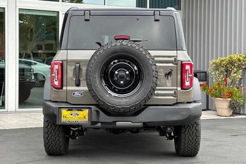 Marsh Gray 2026 Ford Bronco Outer Banks