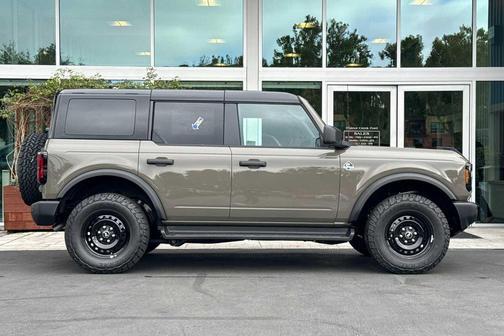 Marsh Gray 2026 Ford Bronco Outer Banks